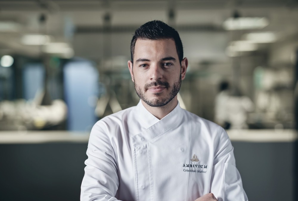 Ambivium gets the Green Michelin Star and its chef Cristóbal Muñoz receives the Young Chef Award